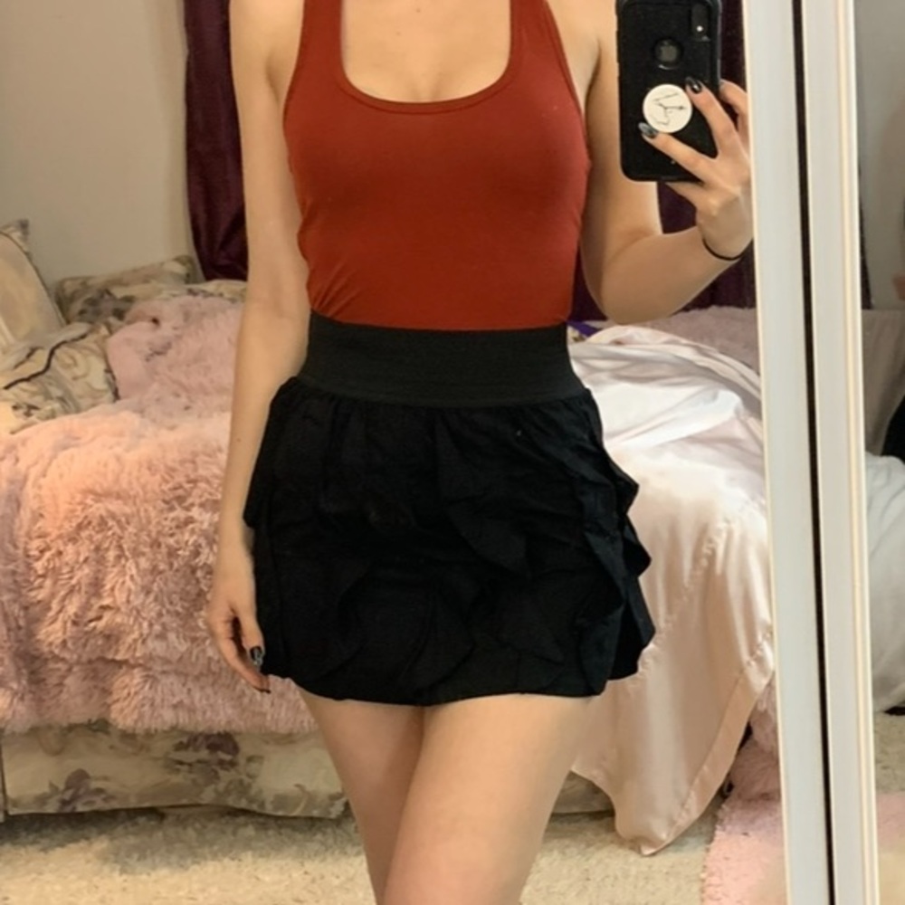 Vintage Y2K Black Ruffle Mini Skirt